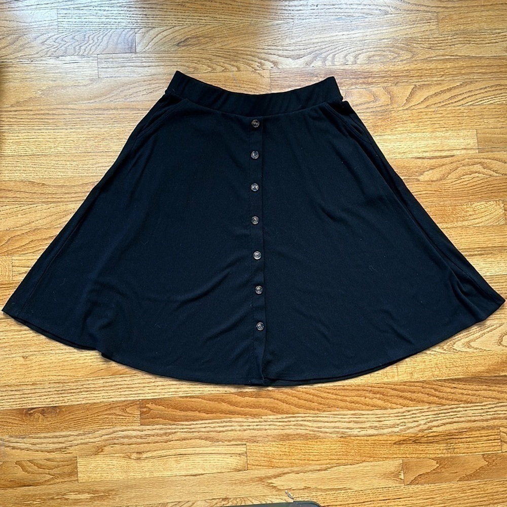 Torrid Black Ribbed Knit Skirt Size 1 - Picture 10 of 14